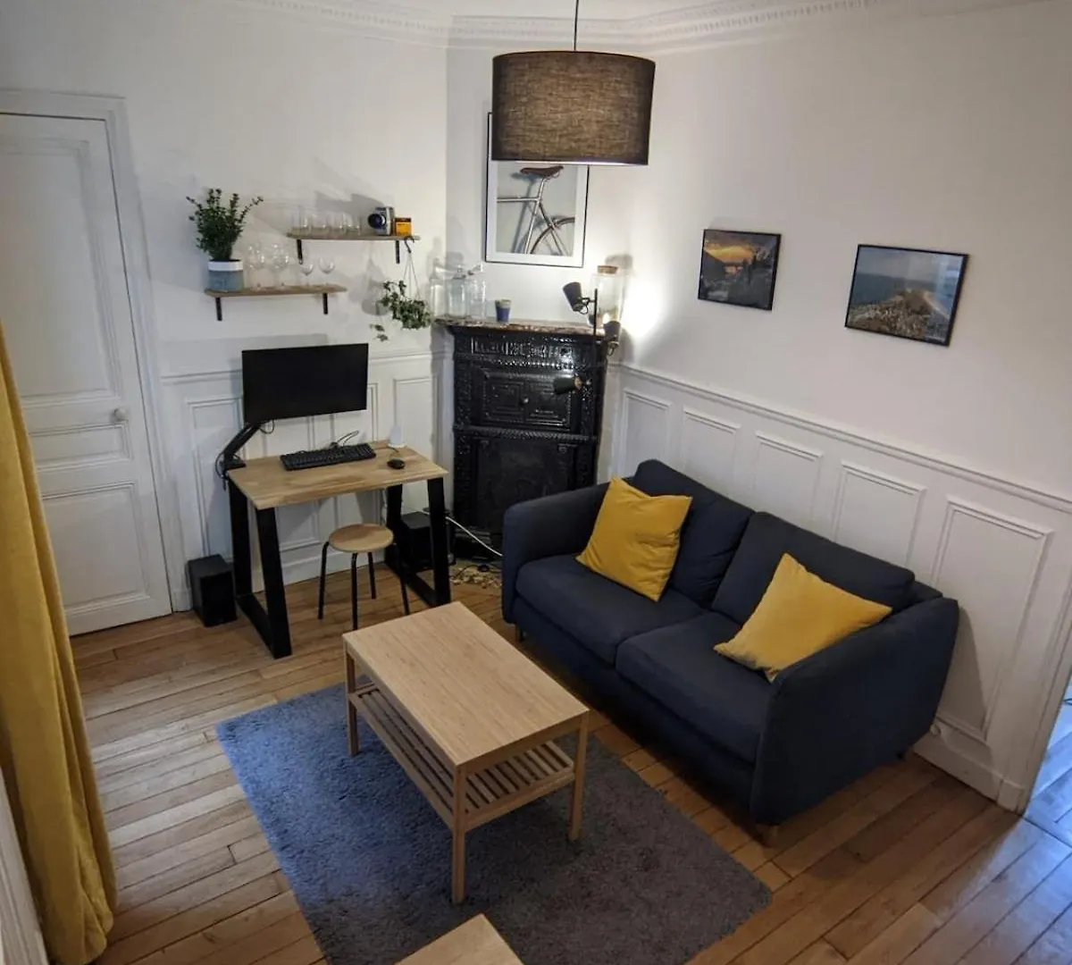 Apartment 2 Steps From Montmartre Paris